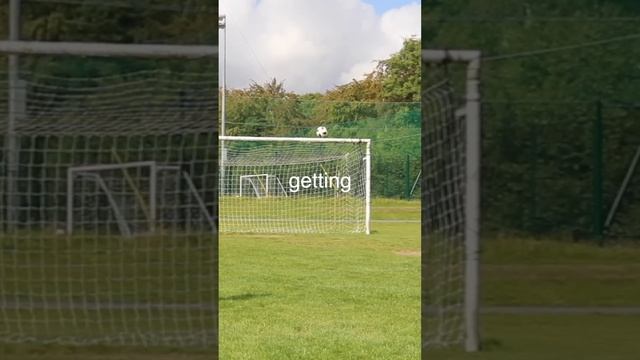 LEARNING RONALDO'S KNUCKLEBALL IN 1 WEEK??? #shorts смотреть онлайн