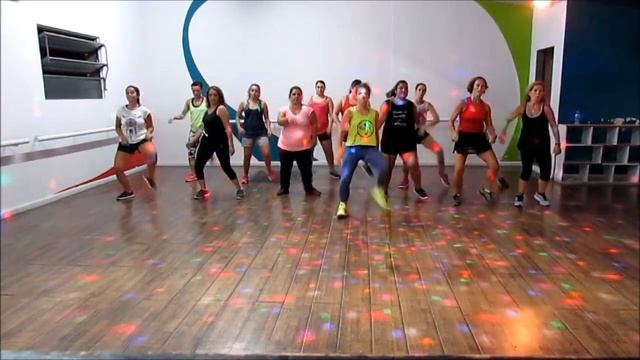 DESPACITO COREO Baila en casa con Euge - Fitness dance смотреть онлайн