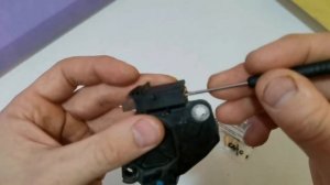 ☑️Замена щёток в регуляторе генератора☑️ Skoda Octavia 1.6 BSE, экономим?