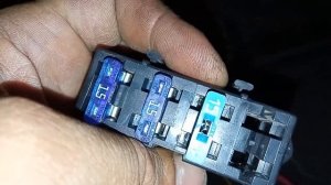 LADA Калина горит предохранитель бензонасоса. Замена насоса не помогла.