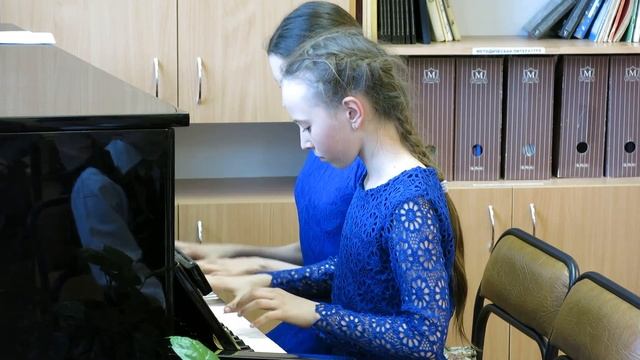 Бунина Вика Буланчик Настя Ансамбль Полька смотреть онлайн