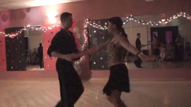 Kristin & Ruslan - Cha Cha Cha (showcase) смотреть онлайн