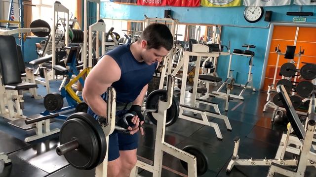 Строгий Подъём на бицепс 70 кг