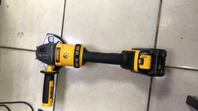 Ушм Dewalt DCG414 за 21900