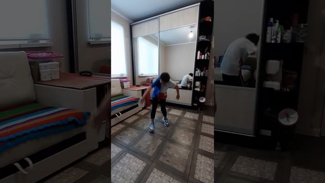 Мама,я танцую на самоизоляции смотреть онлайн