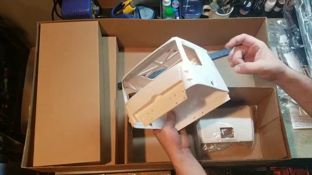 Hercules Hobby Actros 1/14 RC Tractor Truck Unboxing and first Look смотреть онлайн