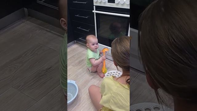 Сашули уже годик(2) смотреть онлайн