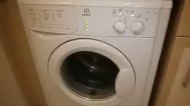 Indesit WIB111 Final 1100RPM Spin смотреть онлайн