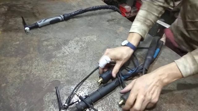 Jasic TIG200P AC/DC. Замена горелки на водоохлаждаемую смотреть онлайн