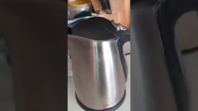 Как Удалить НАКИПЬ в ЧАЙНИКЕ! #полезныесоветы #накипь #чайник #уксус