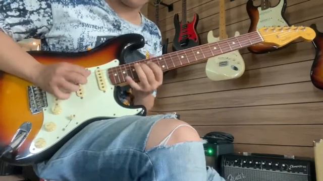 Fender Stratocaster ST62 Sunburst 2002 Alder/Texas special смотреть онлайн