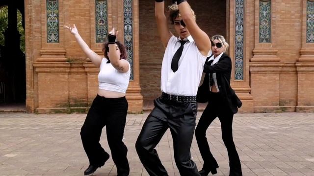 [KPOP IN PUBLIC] ODD EYE CIRCLE - 'Air Force One' | Dance Cover by Andromeda from SPAIN смотреть онлайн