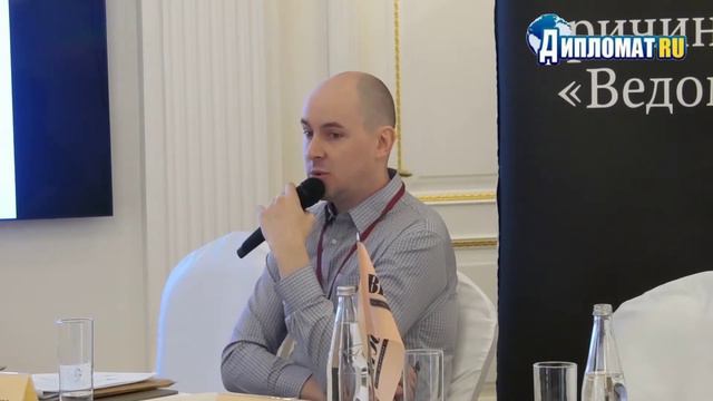 Филипп Колтыга, креативный директор Volga Volga Brand Identity смотреть онлайн