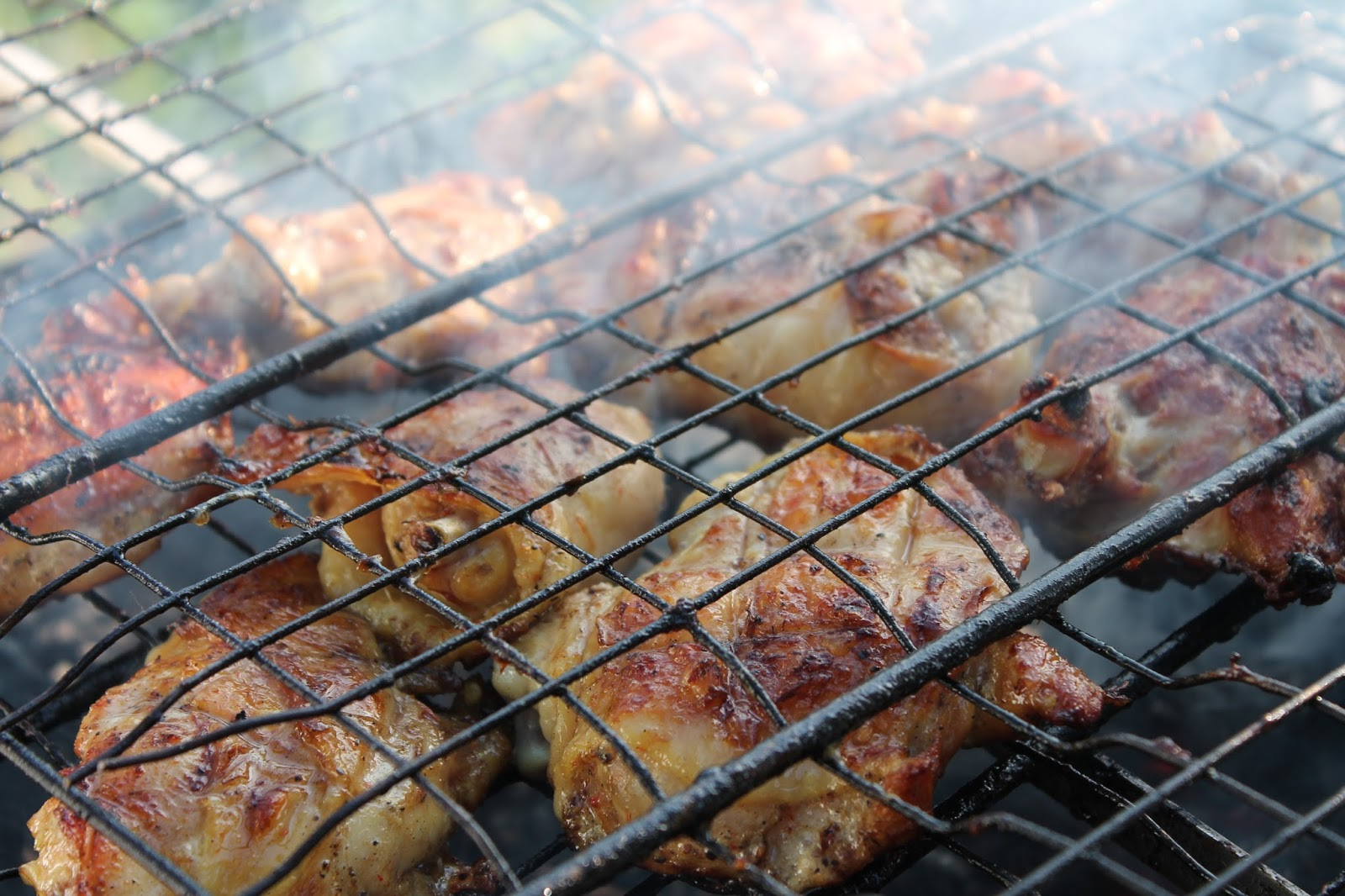 Мукбанг - жаренная свинина с кимчи, на самодельном гриле. смотреть онлайн