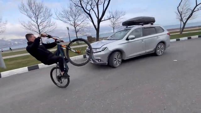 WHEELIE / BMX CRUISER / СТАНТ ПО ГОРОДУ / СТАНТ НА ВЕЛОСИПЕДЕ