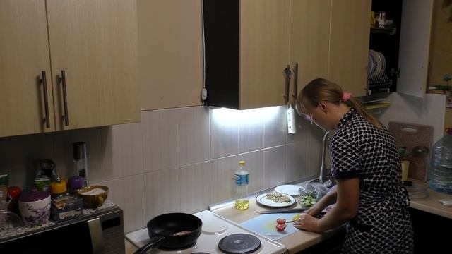 ВЛОГ//8 сентября//НАШЕ МЕНЮ НА ДЕНЬ//СОНЬКА ЗОЛОТАЯ РУЧКА//ЧИЩУ СЕЛЕДКУ