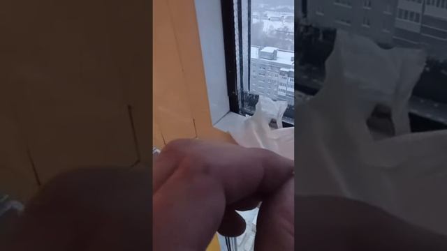 Зачем менять клиновую резину на алюминиевом окне? #секретыоконщика смотреть онлайн