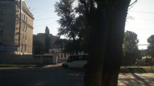 На автобусе 6 маршрута через мкр. Техстекло и пр. Строителей. смотреть онлайн