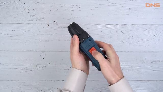 Распаковка шуруповерта Bosch GSR 120-LI / Unboxing Bosch GSR 120-LI смотреть онлайн