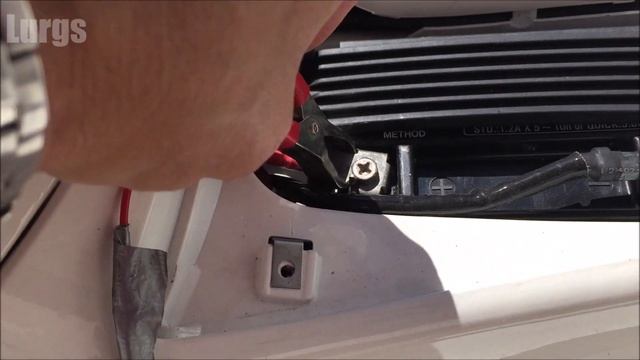 How to charge Battery on a Vespa GTS смотреть онлайн
