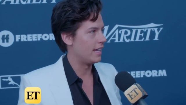 КОУЛ СПРОУС О РАССТАВАНИИ С ЛИЛИ РЕЙНХАРТ!/Coule Sprouse/Lili Reinhart/Riberdale смотреть онлайн