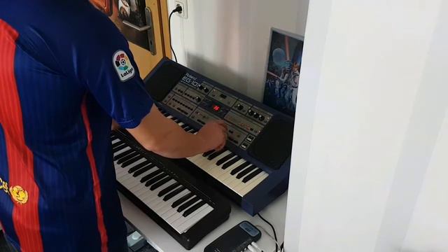 Make Some Groove - Roland EG 101 und Alesis Q49 смотреть онлайн