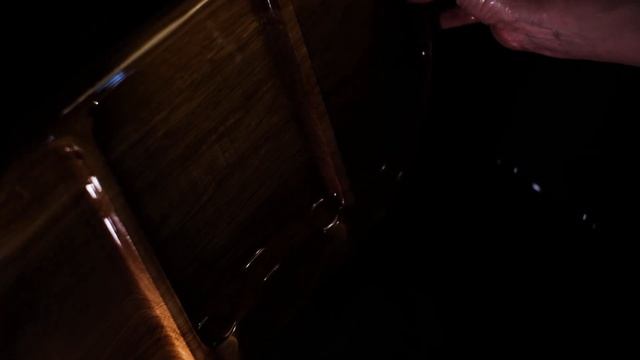 Посуда из дуба - экологично, практично и красиво. Индивидуальные заказы и дизайн, персонализация.