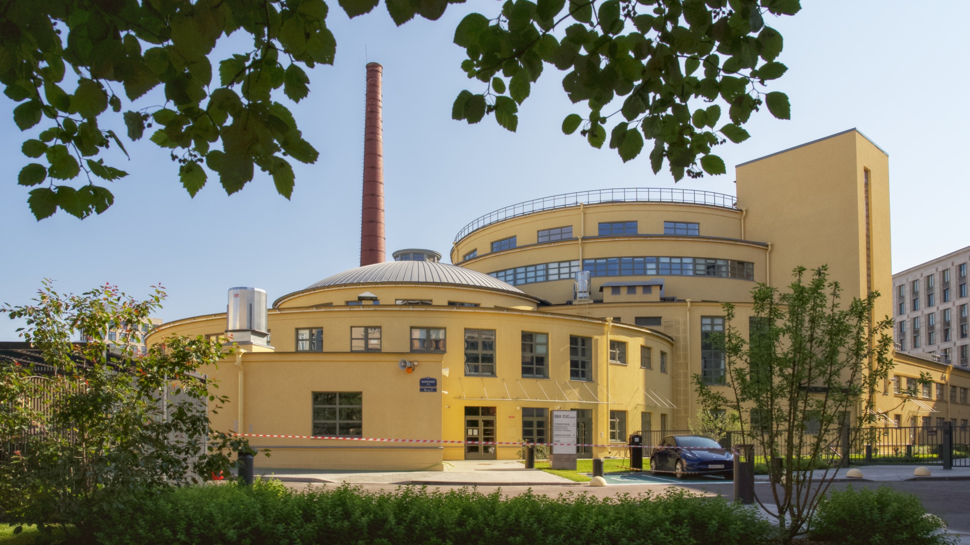 ?? Санкт-Петербург. Петроградская сторона. Утренняя прогулка по Большой Зелениной улице. смотреть онлайн