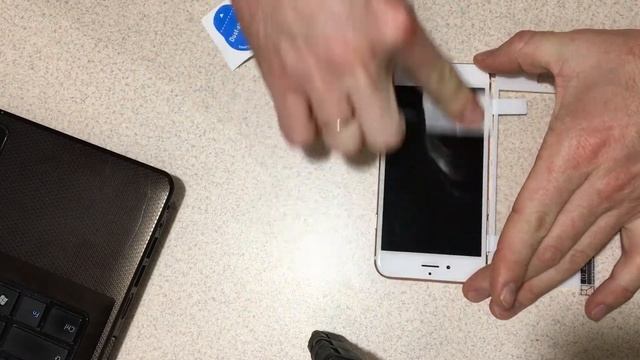 Как наклеить защитное стекло на телефон. Для чего нужны стикеры? смотреть онлайн