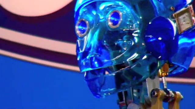 Hank the Ford Robot (EAA Oshkosh Airventure Airshow 2010) смотреть онлайн