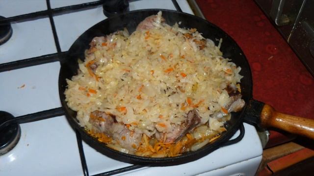 Бигус (бигос) на свиных ребрышках. Простое и очень вкусное блюдо.