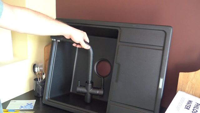 Frap F4352-7 Смеситель для кухни чёрного цвета с Aliexpress. Модно, стильно, недорого смотреть онлайн