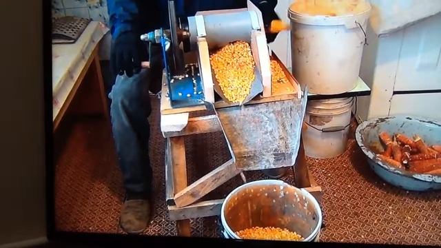 Кукурузодробилка початков. смотреть онлайн