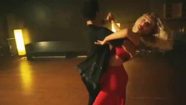 El tango de Roxanne cover Francesco Cannavale смотреть онлайн