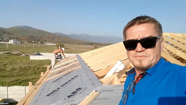 Монтаж подкровельной мембраны на вальмовой крыше смотреть онлайн