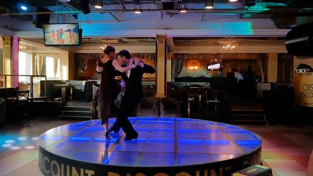 Аргентинское танго. Александр Ребров и Ирина Бурунчанова. смотреть онлайн