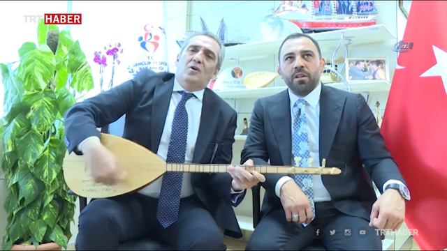Yavuz Bingöl ve Hamza Yerlikaya Erdoğan ve Mehmetçik için türkü söyledi смотреть онлайн
