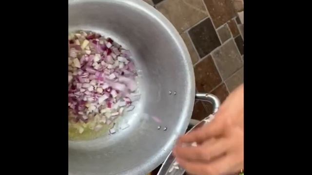 Beef Meatballs and Peas soup смотреть онлайн