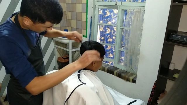 УРОК МОДЕЛЬНОЙ СТРИЖКИ смотреть онлайн