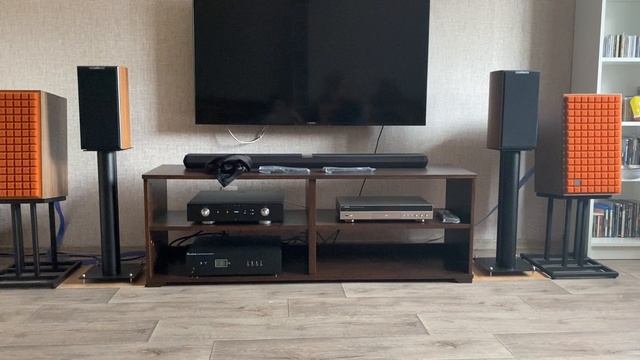 JBL L82 Classic VS Audiovector R1 Signature - сравнение смотреть онлайн