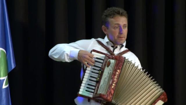 Polka in majolka v Kobilju - petek, 3. junij 2016 (1. del) смотреть онлайн