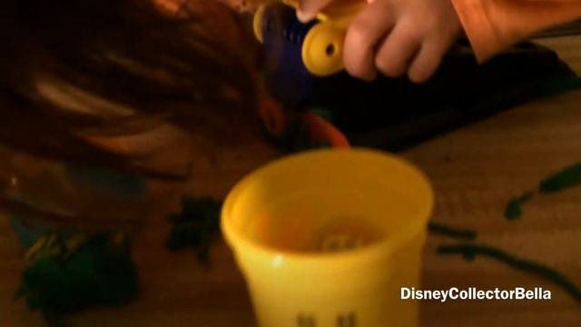 DisneyCollectorBella - Playdoh Unboxing смотреть онлайн