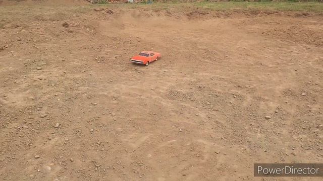 Drifting In The Dirt With My RC General Lee смотреть онлайн