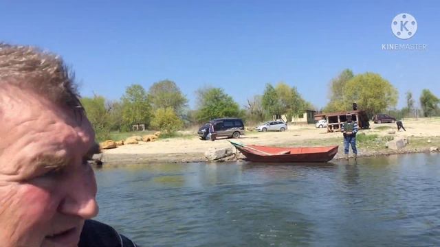 ПРИЕХАЛ НА РЕКУ ДОН ОТДОХНУТЬ смотреть онлайн