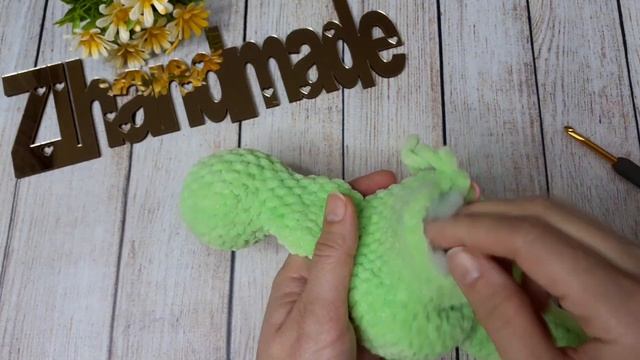 МК зайка "Лакомка" крючком ?❤ 2-я Часть English pattern Rabbit "Lakomka"❤ 2nd part bellow the video смотреть онлайн