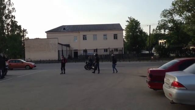 Honda CRB лопнуло колесо смотреть онлайн