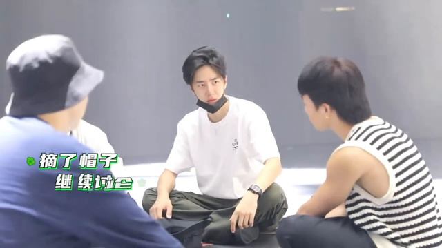 Noticias Y Actualizaciones De Wang Yibo💚 Y Xiao Zhan❤️ + Caramelitos  Yizhan ❤️💛💚