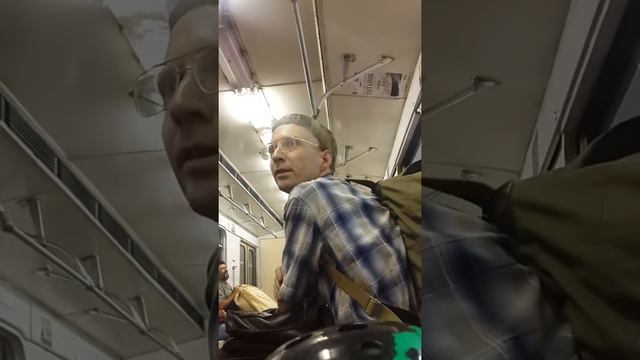 Кот Леопольд в вагоне метро смотреть онлайн