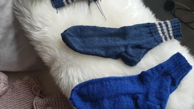 Вязальные истории в январе..мой завтрак.. что цветёт в саду..и в доме😉🤗 смотреть онлайн