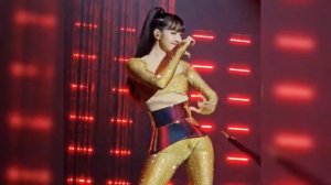 BLACKPINK LISA and STRAYKIDS Interaction at Le Gala des Pièces Jaunes 2024 #lisa #straykids